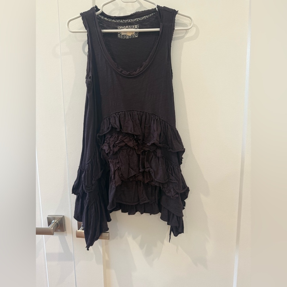 Y2K Vintage Women's Black Ruffled Sleeveless Top